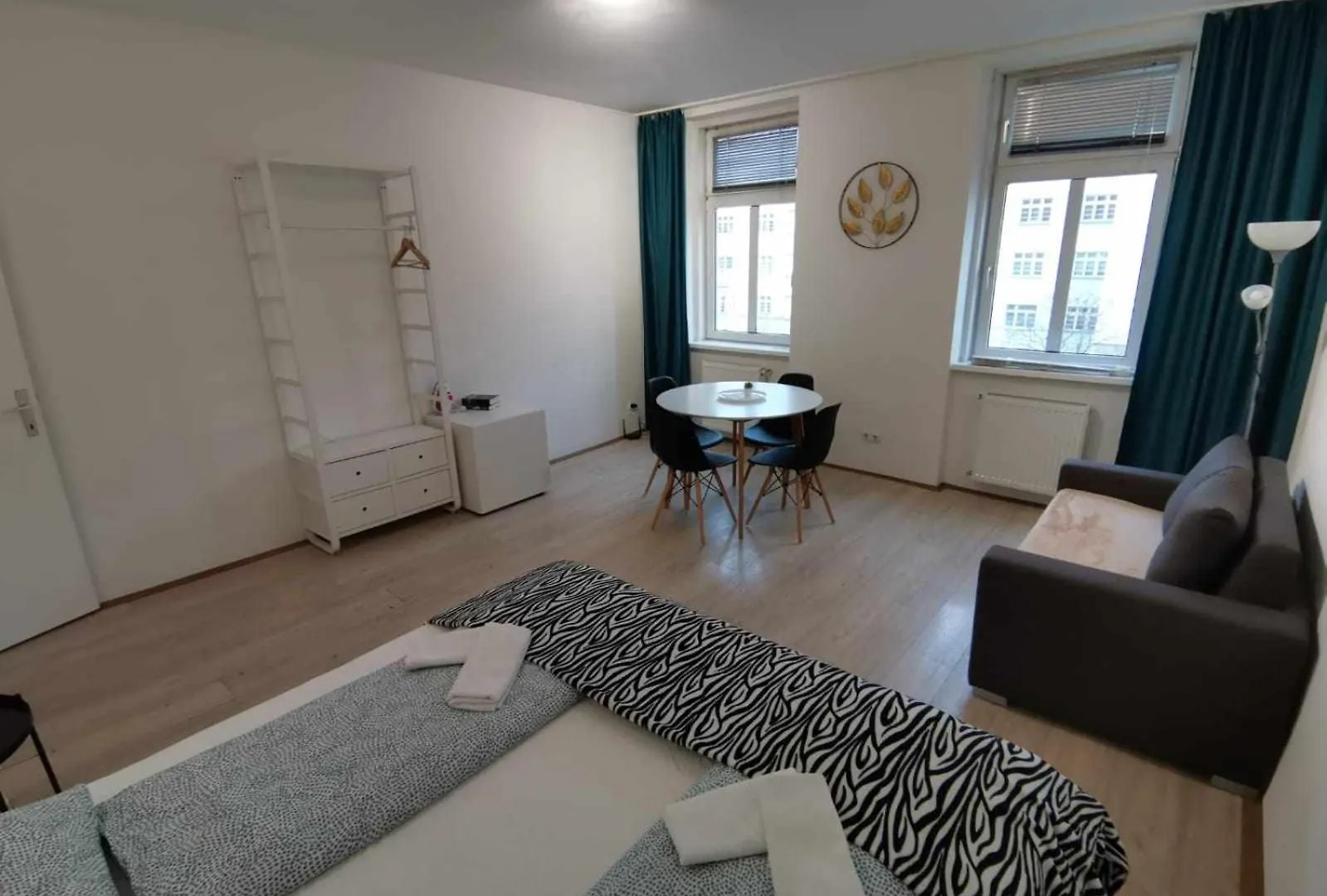 Central Apartment Metro 1 Min. Vienna